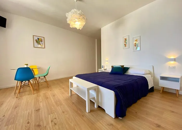 Mondello Beach Rooms - By The SeaAlbergo